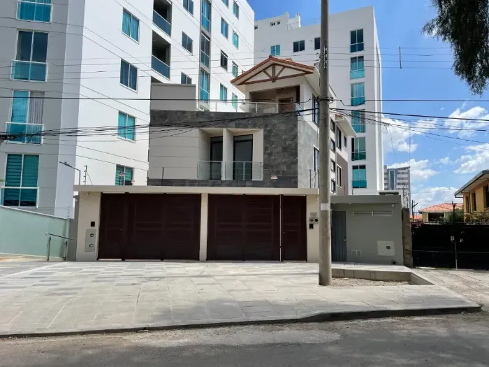 L'Essence Homes, Parque Wiracocha casi Melchor Pérez